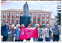 Тульский обком партии отметил День рождения В.И. Ленина массовыми возложениями, субботниками и Ленинскими уроками Тульский обком партии отметил День рождения В.И. Ленина массовыми возложениями, субботниками и Ленинскими уроками