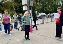 Красными пикетами тульские коммунисты отметили 80-летие Победы над милитаристской Японией и окончание Второй мировой войны Красными пикетами тульские коммунисты отметили 80-летие Победы над милитаристской Японией и окончание Второй мировой войны
