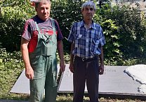 Коммунисты Красивомечья приводят в порядок монументы памяти павших за Советскую власть