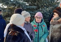 Ефремовские коммунисты отметили День защитника Отечества Ефремовские коммунисты отметили День защитника Отечества