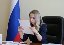 Депутат-коммунист Светлана Белоус провела приём граждан Депутат-коммунист Светлана Белоус провела приём граждан