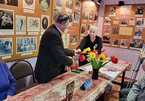 1 Мая коммунисты города Ефремова провели торжественное партсобрание, на котором отметили 30 лет КПРФ 1 Мая коммунисты города Ефремова провели торжественное партсобрание, на котором отметили 30 лет КПРФ
