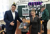 Тульские коммунисты наградили юных шахматистов в Липках Тульские коммунисты наградили юных шахматистов в Липках
