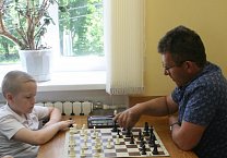 Коммунисты Черни поддержали любителей шахмат