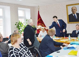 В Туле прошел семинар-совещание секретарей первичных отделений для поддержки партийного актива и дальнейшего усиления всех направлений партийной работы.