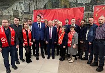 Делегация Тульского обкома КПРФ приняла участие во встрече с избирателями кандидата в президенты Российской Федерации от КПРФ Н.М. Харитонова в городе Калуге Делегация Тульского обкома КПРФ приняла участие во встрече с избирателями кандидата в президенты Российской Федерации от КПРФ Н.М. Харитонова в городе Калуге