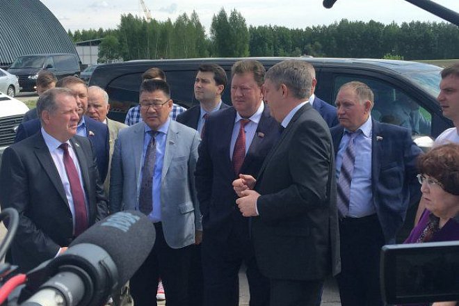 Олег Лебедев принял участие в выездном заседании Комитета Госдумы по аграрным вопросам в Брянской области