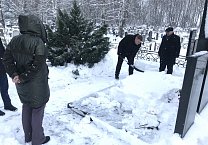Коммунисты Тульской области почтили память народного Губернатора Тульской области В.А. Стародубцева