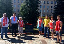 Тульские коммунисты почтили память павших в годы Великой Отечественной войны