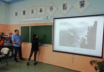 Тульский обком партии продолжает организовывать патриотические уроки для школьников Тульский обком партии продолжает организовывать патриотические уроки для школьников