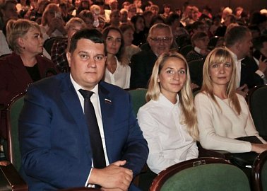 Тульские депутаты-коммунисты 8 сентября приняли участие в торжественном мероприятии, посвященном Дню города Тулы и Тульской области