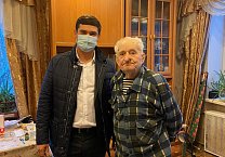 Депутаты-коммунисты поздравили туляков с грядущим праздником