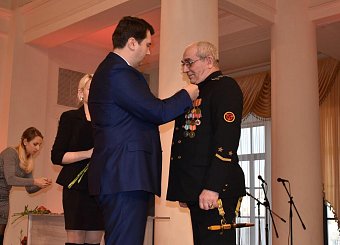 100-летие Красной Армии и 25-летие воссоздания Компартии. 100-летие Красной Армии и 25-летие воссоздания Компартии.