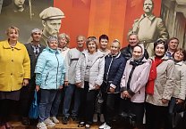 Накануне Дня Химика ефремовские коммунисты провели встречу с ветеранами завода СК