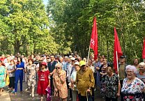В Алексине прошел митинг против  повышения пенсионного возраста!