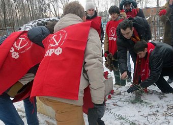 Тульские коммунисты почтили память жертв Первой русской революции.