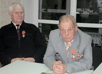 Тульские коммунисты собрались за Круглым столом, чтобы вспомнить о заслугах Иосифа Виссарионовича Сталина