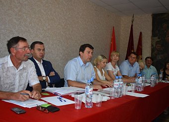 Коммунисты Тульской области вновь единогласно избрали Олега Лебедева своим лидером