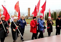 Ефремовский горком КПРФ провел автопробег, посвященный 100-летию комсомола