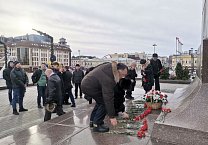 Тульские коммунисты почтили память В.И. Ленина Тульские коммунисты почтили память В.И. Ленина