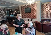 Узловский райком КПРФ поздравил старейшего члена партии с юбилеем