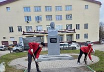 В Тульской области прошли праздничные мероприятия в ознаменование 156-й годовщины со дня рождения В.И. Ленина В Тульской области прошли праздничные мероприятия в ознаменование 156-й годовщины со дня рождения В.И. Ленина