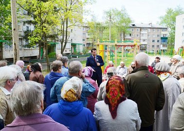 Лидер тульских коммунистов Олег Лебедев продолжает встречаться с жителями Тульской области.