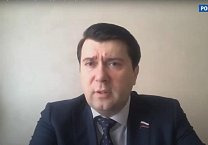Олег Лебедев на телеканале «Россия-24» поддержал законопроект, запрещающий высаживать детей из общественного транспорта Олег Лебедев на телеканале «Россия-24» поддержал законопроект, запрещающий высаживать детей из общественного транспорта