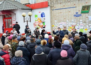 Олег Лебедев продолжает массовые встречи с жителями в Тульской области.