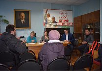 Депутаты – коммунисты провели прием в Привокзальном округе Тулы Депутаты – коммунисты провели прием в Привокзальном округе Тулы