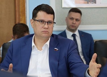 Алексей Лебедев принял участие в заседании Совета областной Думы, на котором выступил первый заместитель Губернатора - председатель Правительства Тульской области Михаил Пантелеев