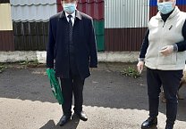 Ефремовцев - детей войны - в преддверии праздника Победы поздравили местные коммунисты Ефремовцев - детей войны - в преддверии праздника Победы поздравили местные коммунисты