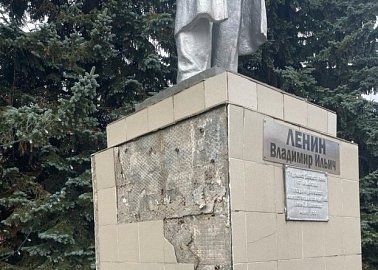 Памятник Владимиру Ильичу в Заокском станет объектом реставрации после обращения депутата-коммуниста Светланы Белоус