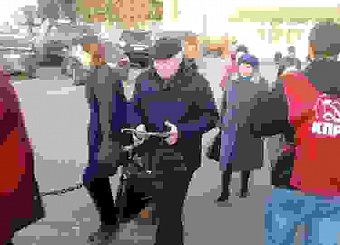 Тульские коммунисты распространяют обращение Лидера КПРФ Г.А. Зюганова. Тульские коммунисты распространяют обращение Лидера КПРФ Г.А. Зюганова.