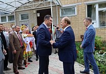 Геннадий Зюганов: Тульские оружейники работают в три смены под лозунгом «Все для Победы!» Тульскую область посетил Председатель ЦК КПРФ Г.А. Зюганов Геннадий Зюганов: Тульские оружейники работают в три смены под лозунгом «Все для Победы!» Тульскую область посетил Председатель ЦК КПРФ Г.А. Зюганов