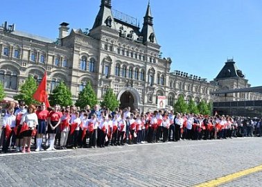 У красного галстука – цвет Победы!