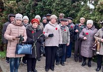 Ефремовский ГК КПРФ поздравляет однопартийцев с Днём Октябрьской революции Ефремовский ГК КПРФ поздравляет однопартийцев с Днём Октябрьской революции