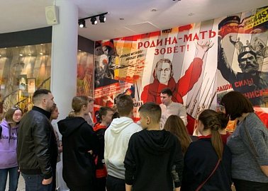 Тульские коммунисты продолжают цикл патриотических занятий со школьниками