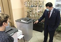 Олег Лебедев ознакомился с ходом голосования на избирательных участках Рязанской области Олег Лебедев ознакомился с ходом голосования на избирательных участках Рязанской области