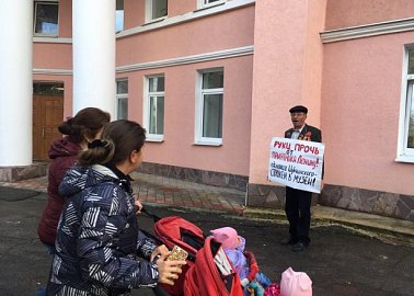 Веневские коммунисты активизировали борьбу против сноса памятника Ленину