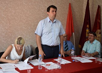 Коммунисты Тульской области вновь единогласно избрали Олега Лебедева своим лидером