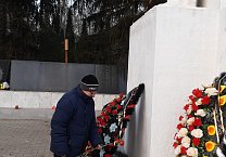Ефремовские коммунисты почтили память воинов, освободивших город в декабре 1941 года Ефремовские коммунисты почтили память воинов, освободивших город в декабре 1941 года