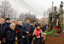 В Туле увековечили подвиг юных туляков-оружейников