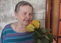 Коммунисты Тулы поздравили женщин с 8 марта Коммунисты Тулы поздравили женщин с 8 марта