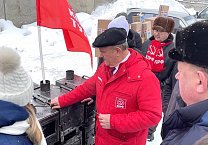 Печки от коммунистов - рабочих тульских предприятий отправились на Донбасс в составе 105-го гуманитарного конвоя КПРФ Печки от коммунистов - рабочих тульских предприятий отправились на Донбасс в составе 105-го гуманитарного конвоя КПРФ