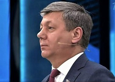 Дмитрий Новиков на Первом канале: «Лидер КПРФ по пунктам показал, почему инициатива признать республики Донбасса – это инициатива мира, а не войны»