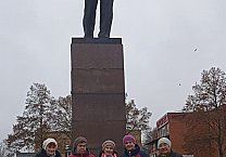 Массовые возложения цветов к памятникам Владимиру Ленину прошли в Туле и во всех районах области