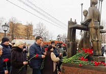 В Туле увековечили подвиг юных туляков-оружейников