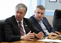 Алексей Лебедев провел очередное заседание Комитета по местному самоуправлению Тульской областной Думы Алексей Лебедев провел очередное заседание Комитета по местному самоуправлению Тульской областной Думы
