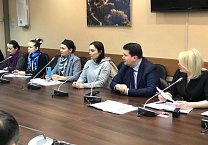 Олег Лебедев провёл встречу с представителями научной и педагогической общественности